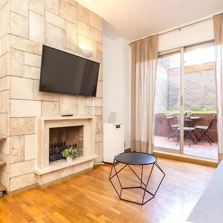 Find Calm At Cozy Sanctuary With Terrace Apartment