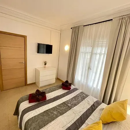 Nuevo Balmes Bed & Breakfast