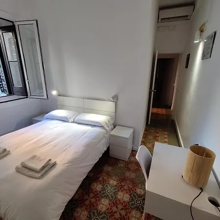 招待所 Del Palau 2*