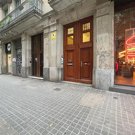 Unique Bruc Apartment