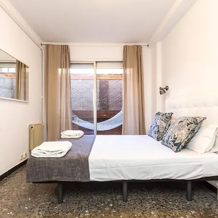Find Calm At Cozy Sanctuary With Terrace