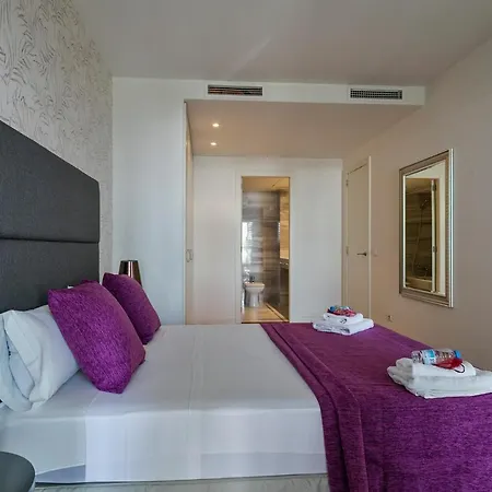 Alcam Llum Deluxe Apartment
