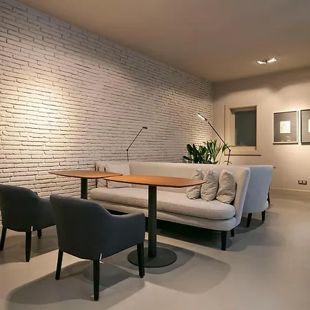 Uma Pau Claris Guest house Barcelona