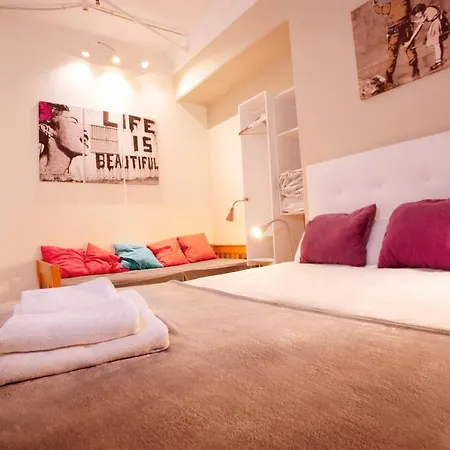Hostel Wow *