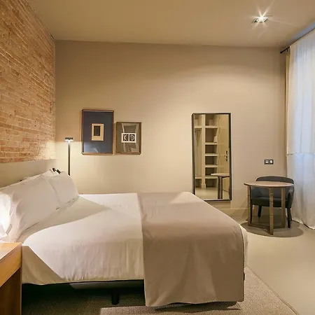 Uma Pau Claris Guest house Barcelona