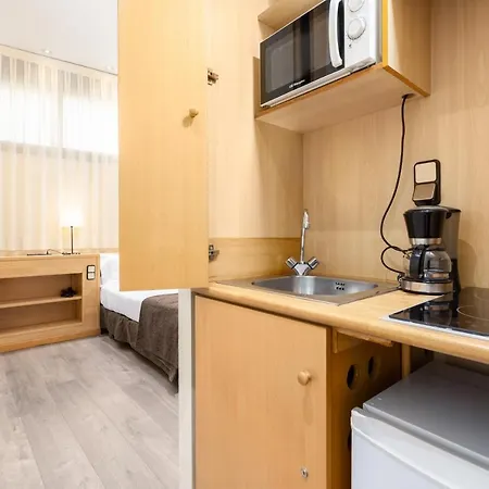 Dv Apartahotel Barcelona
