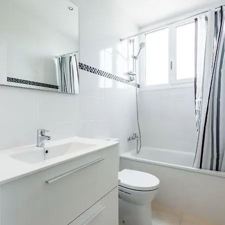 Apartamento Bright With Balconies 34