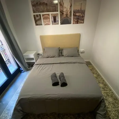Spacious Modern In The Vibrant El Raval Lägenhet *