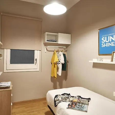 Magnificent 4 Bedroom In Eixample
