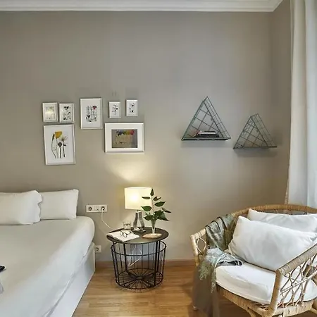 Apartment Magnificent 4 Bedroom In Eixample Barcelona