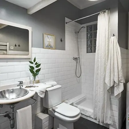 Magnificent 4 Bedroom In Eixample Lägenhet Barcelona