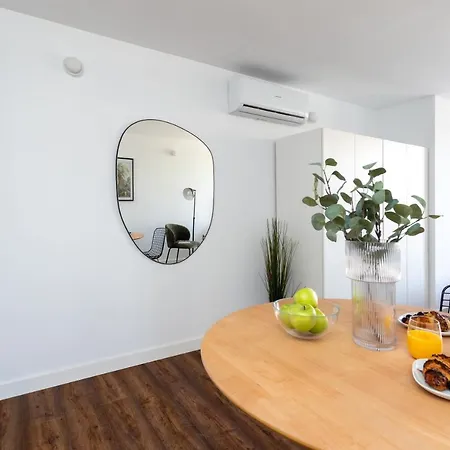 Soho Apartments & Studios