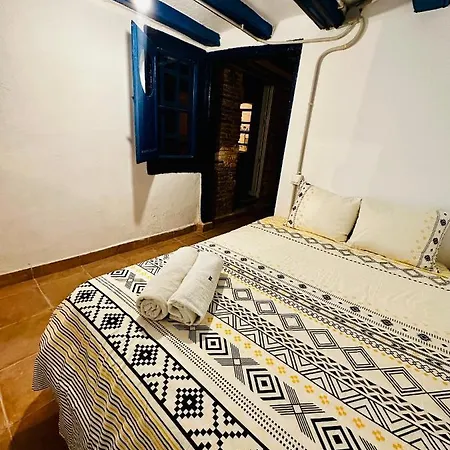 Artistic Apartment *
