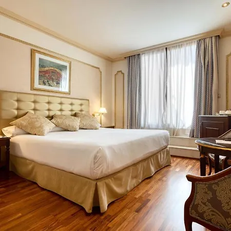 Hotel Roger De Lluria
