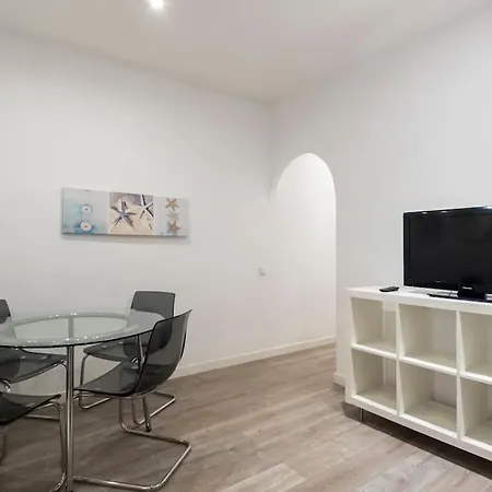 Apartment Bebarceloner Poble Nou - 2 Bedroom