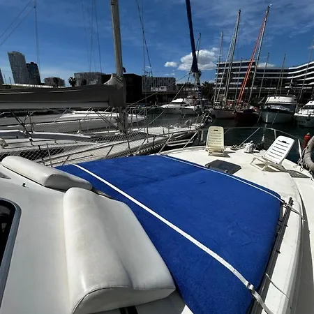 Hotel en barco Rufus Port Forum *