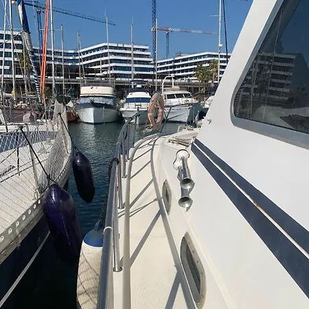 Hotel en barco Rufus Port Forum *