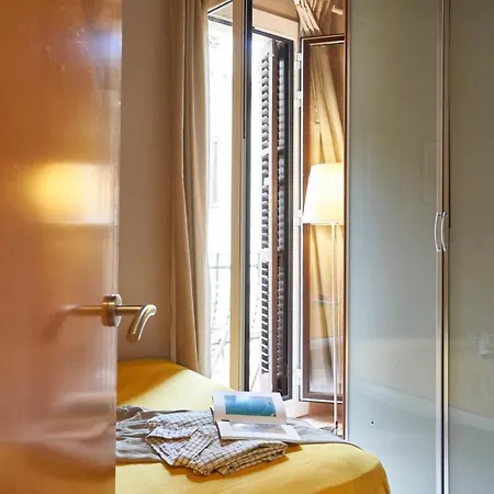 Bebarceloner Gracia Apartments- 1 Bedroom