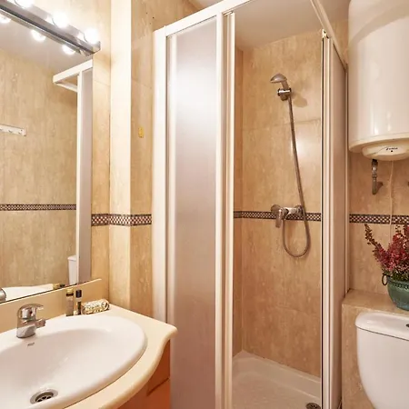 Apartment Bebarceloner Gracia Apartments- 1 Bedroom *