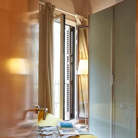 Bebarceloner Gracia Apartments- 1 Bedroom Barcelona