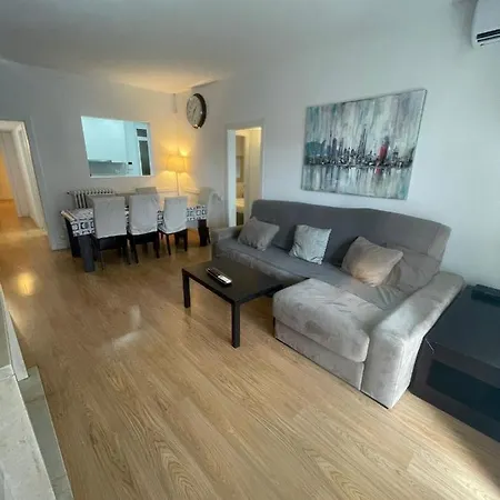 Family-friendly In 4bdr Appartamento *