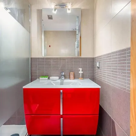 One Bedroom In City Center Barcellona