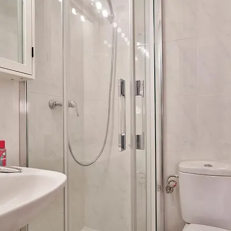 Apartamento Bebarceloner Sants - 2 Bedrooms *