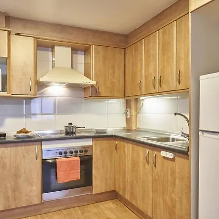Bebarceloner Sant Andreu - 1 Bedroom Apartment *