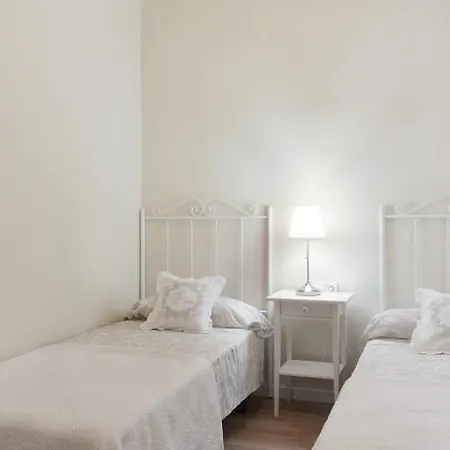 Pensión Lumine Suites *