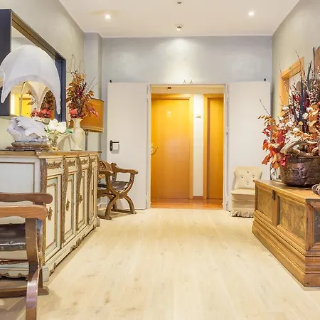 Hotel Cortes Rambla 3*