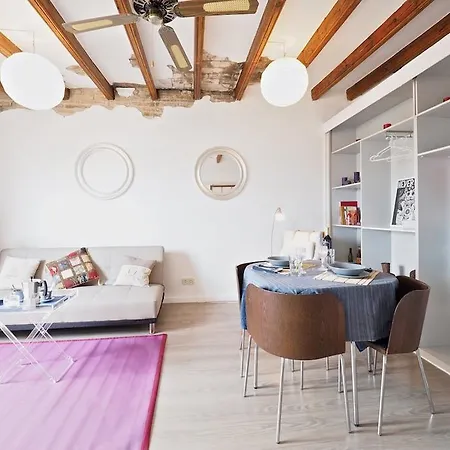 Radas Apartment *