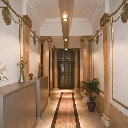 Ramblas Apartment