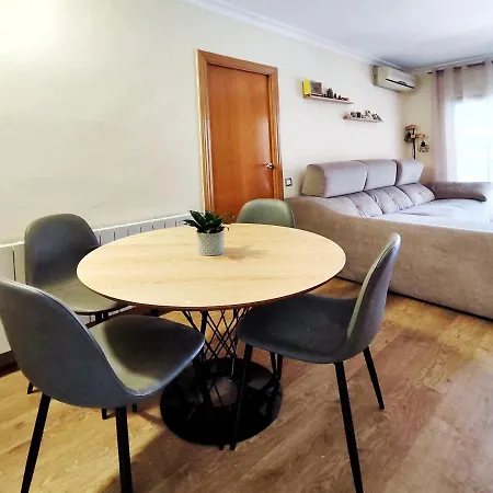 Magnifico Apartamento En La Playa De Gava Mar Apartment