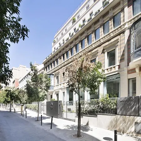 Murmuri Mercader Apartahotel