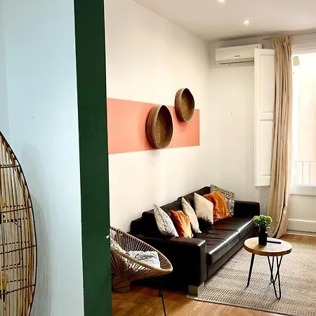Centric 2 Bedroom With A Private Lovely Terrace