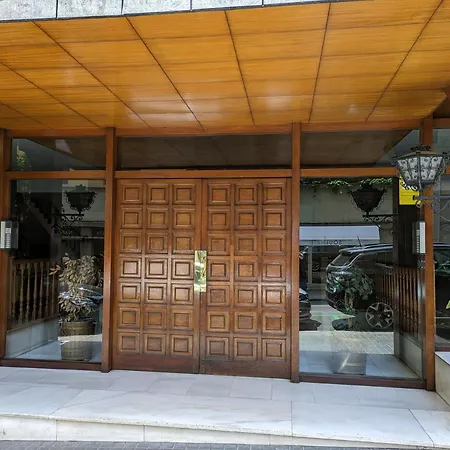 Alogar