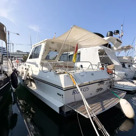 Rufus Port Forum Hotel en barco
