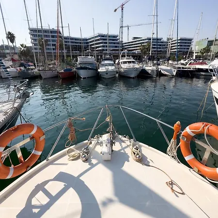 Rufus Port Forum Hotel en barco