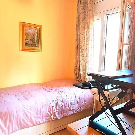 Holiday home House With Pool Near Park Guell Barcelona