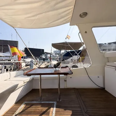 Hotel en barco Rufus Port Forum Sant Adrià de Besòs