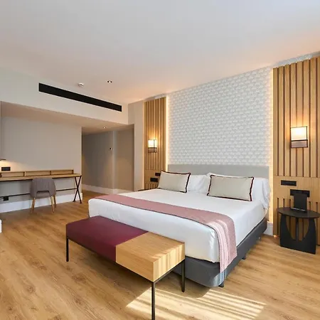 Hotel Catalonia Ramblas 4* Sup 4*