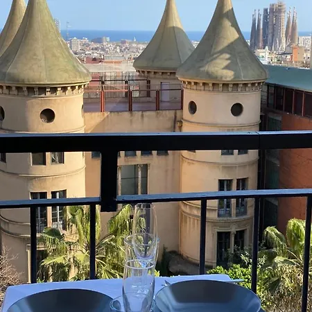 Amazing Sea And Sagrada Familia Views Homey