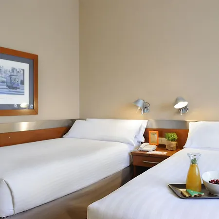 Tres Torres Atiram Hotel 3*