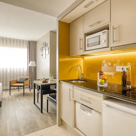 Citadines Ramblas Апарт-отель