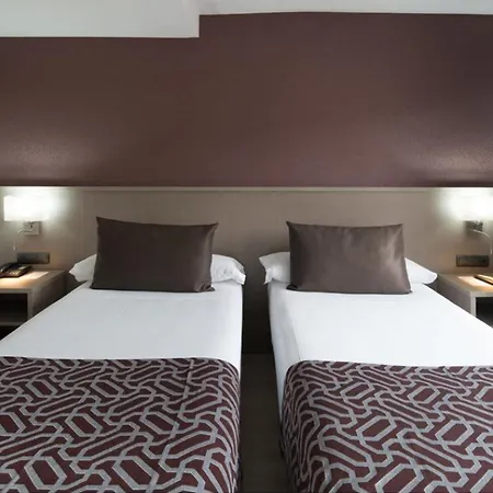 Catalonia Park Gueell Hotel 3*