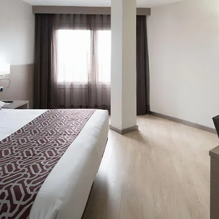 Catalonia Park Gueell 3*