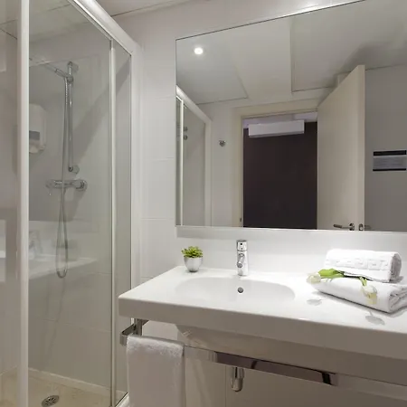 Hotel Sagrada Familia 3*