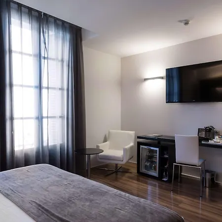 Catalonia Catedral Hotel