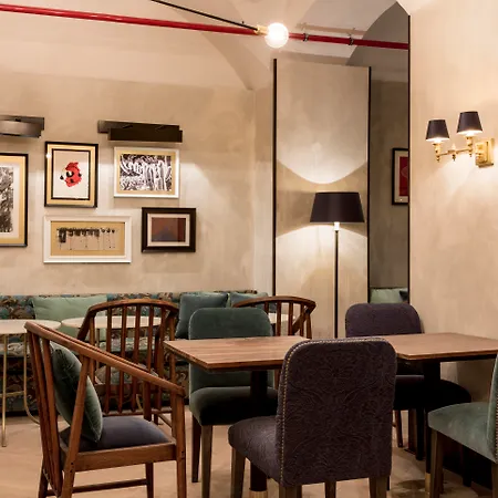 Midmost By Majestic Group Otel Barselona