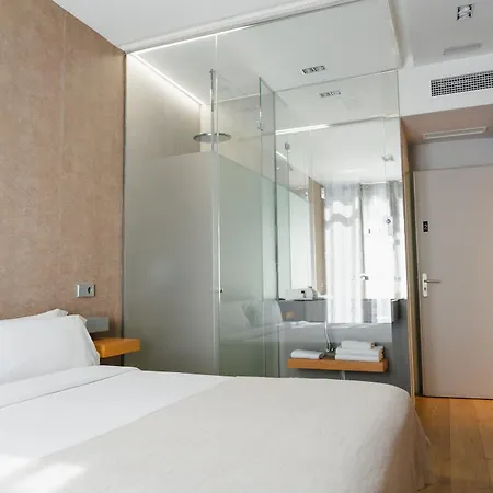 Cosmopolitan Boutique Rambla Гостевой дом 2*